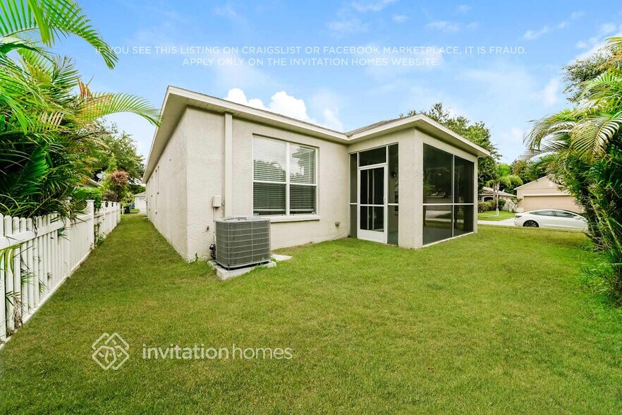 Building Photo - 8560 Deer Chase Dr