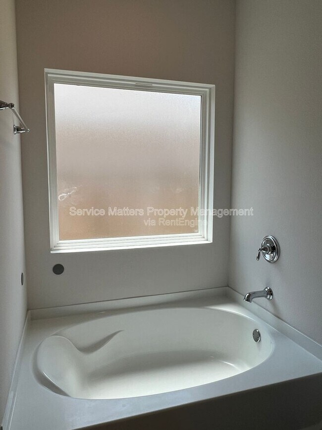 Building Photo - 4098 Blaney Ln