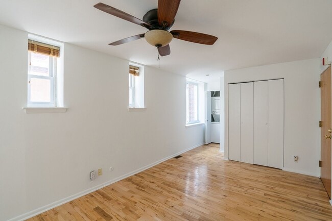Building Photo - Washington Square West Condo