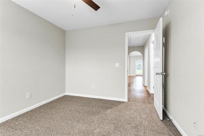 Building Photo - 1823 Landing Pl