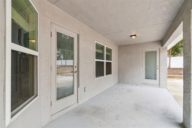 Building Photo - 13070 Sigmund St