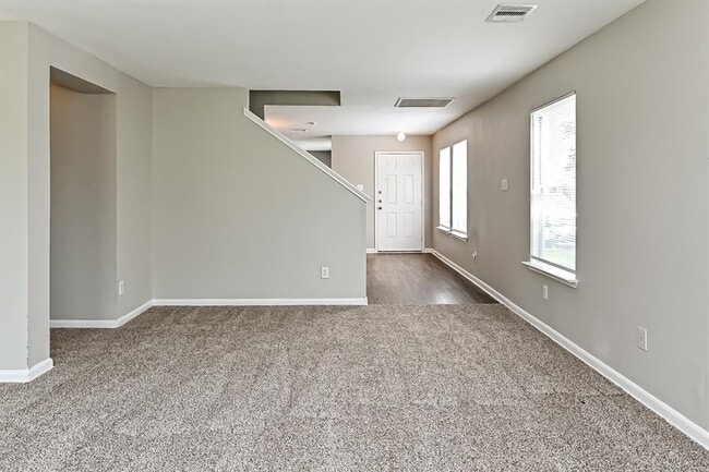 Building Photo - 8134 Old Maple Ln