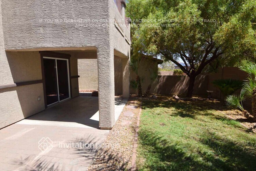 Building Photo - 644 Desert Passage St