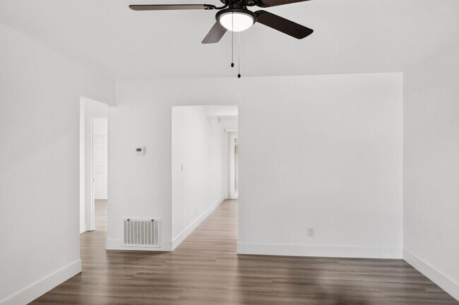 Building Photo - Fully Renovated 2 Bed, 2 Bath Home with Central A/C, Detached Garage & Brand-New Appliances.