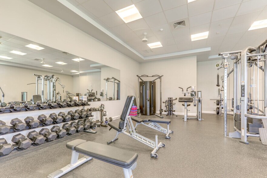 Building Photo - 2400 S Ocean Dr