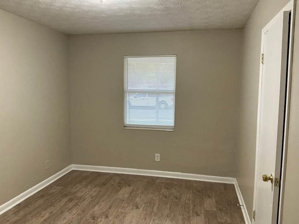 Building Photo - 1116 Willow Ln