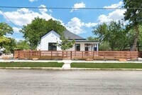 Building Photo - 2425 Monterey St
