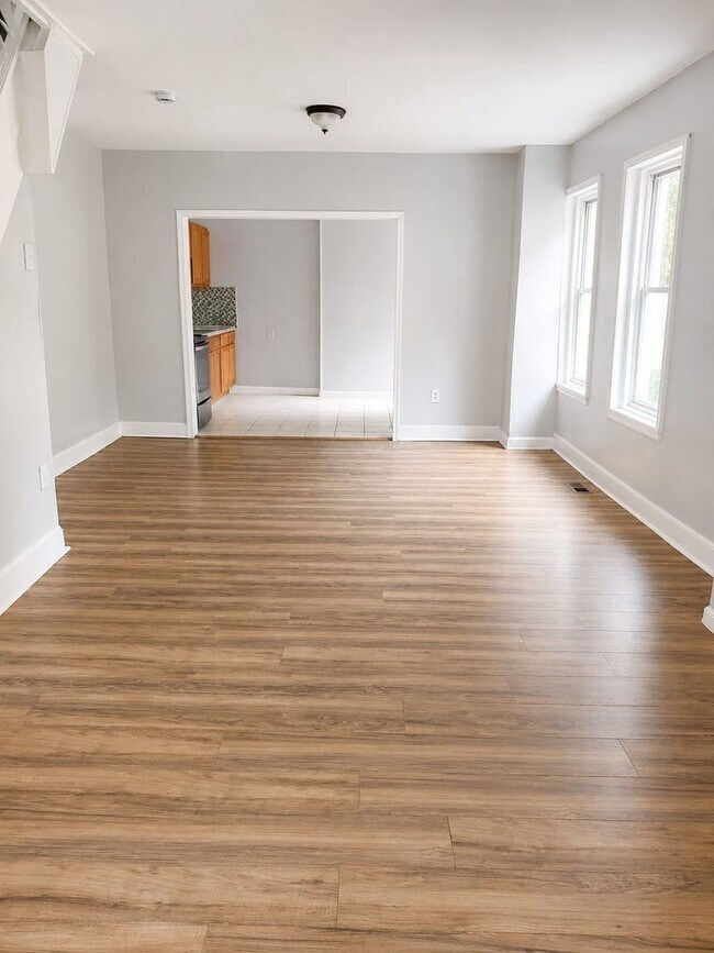 Building Photo - 5211 Rubicam St
