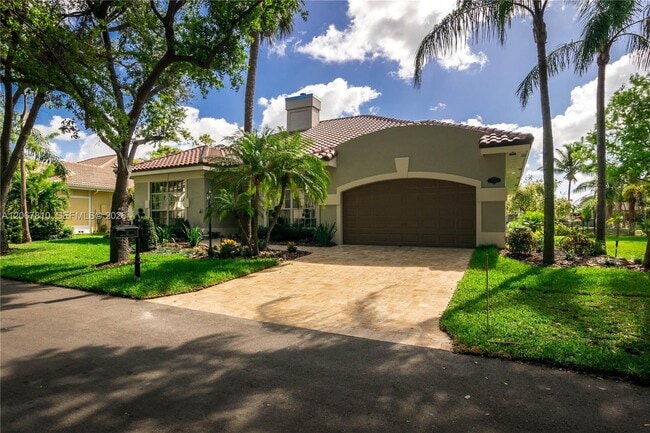Building Photo - 3799 Lancewood Dr