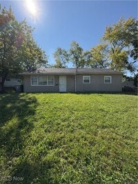 Building Photo - 33 Wilmette Ln
