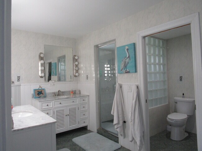 Building Photo - 103 Starfish Ln