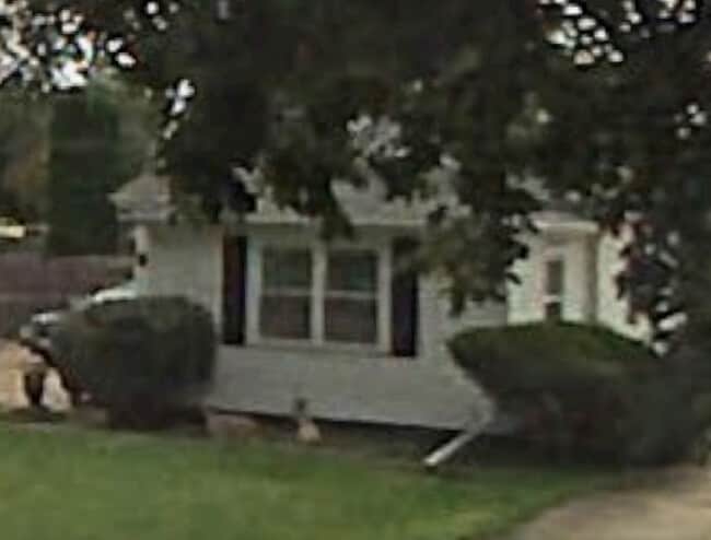 Primary Photo - 1620 S Rawleigh Ave
