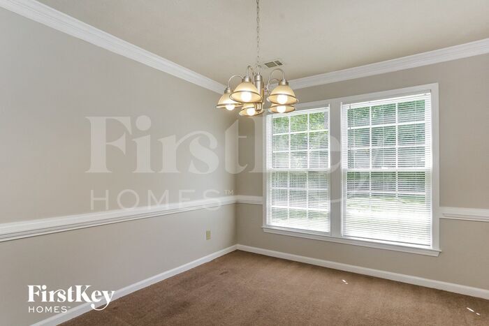Building Photo - 155 Beaverwood Ln