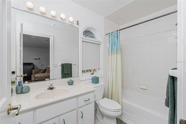 Building Photo - 202 George Rd SE