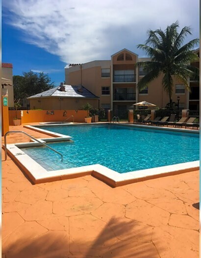 partial pool are - 6276 186th NW St