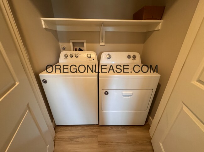 Building Photo - 1100 Q St