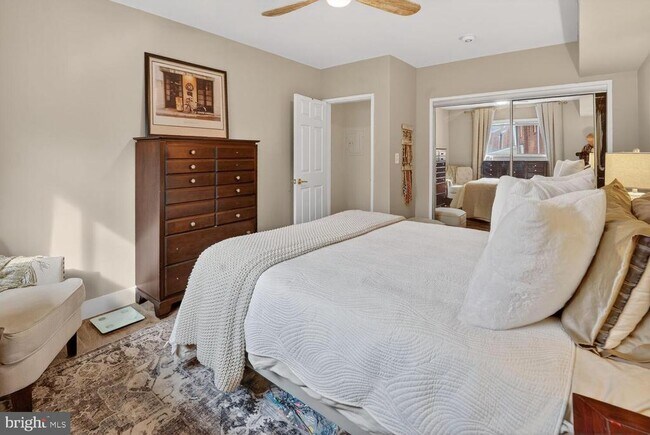 Building Photo - 236 W Taylor Run Pkwy