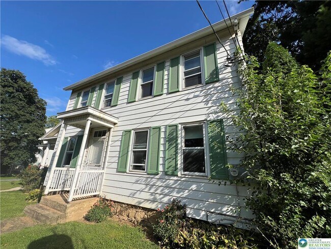 Building Photo - 1450 Church Ln