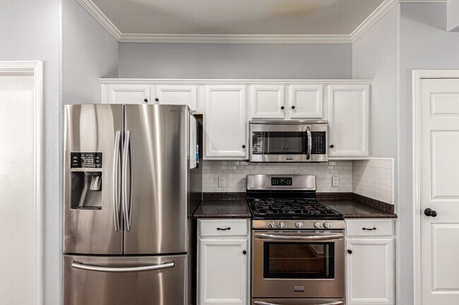 Building Photo - Beautiful Chandler Rental