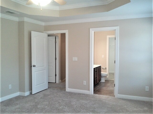 Building Photo - 7037 Oak Brook Terrace