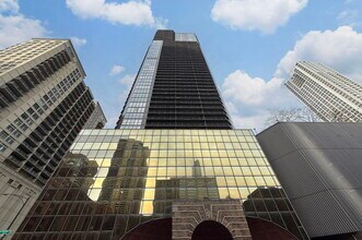 Building Photo - 10 E Ontario St