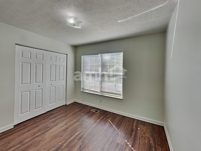 Building Photo - 2498 Port Kembla Dr