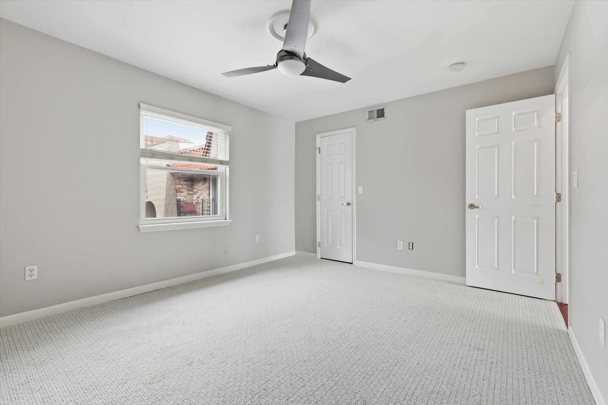 Building Photo - 5000 Baltimore Ave