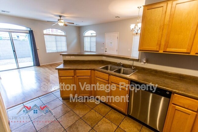 Building Photo - 1350 S Greenfield Rd