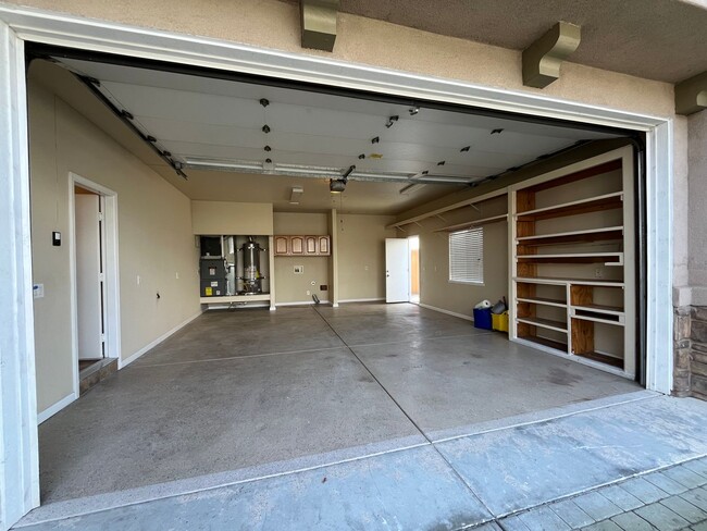 Building Photo - Upgraded and Beautiful Spacious 4 Bedroom ...