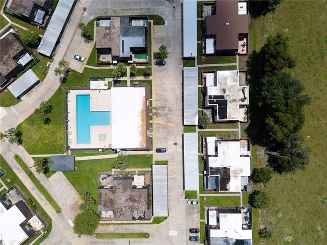 Building Photo - 2947 Poplar Ave
