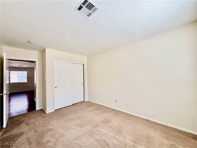 Building Photo - 4912 River Splash Ave