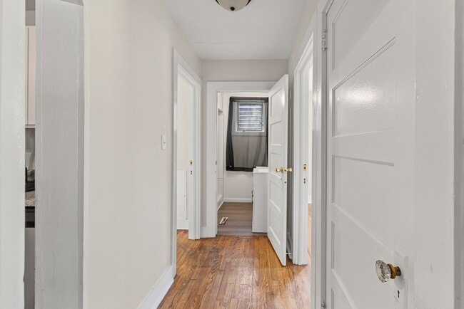 Building Photo - Updated 4-Bedroom Home in Blackstone!