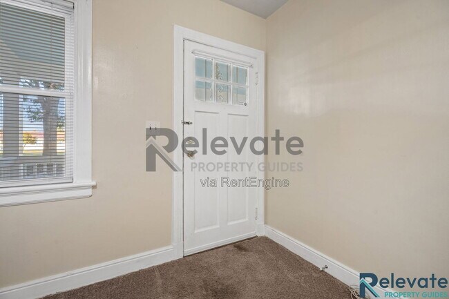 Building Photo - 9229 Reams Rd