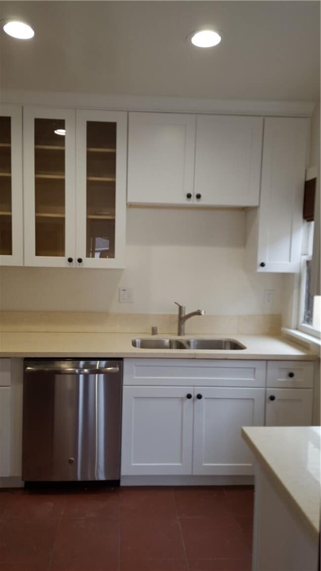 Building Photo - 57 Pomona Ave