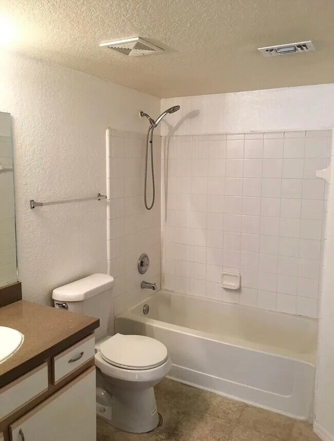 Building Photo - 2214 Grand Cayman Ct