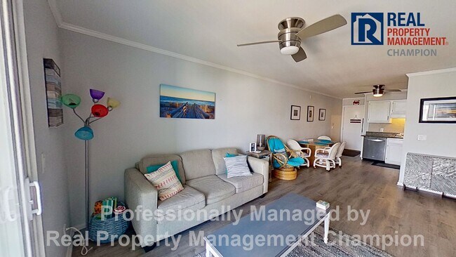 Building Photo - Year Round Fully Furnished Ocean View Condo on Carolina Beach