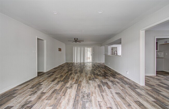 Building Photo - 5507 Braesvalley Dr