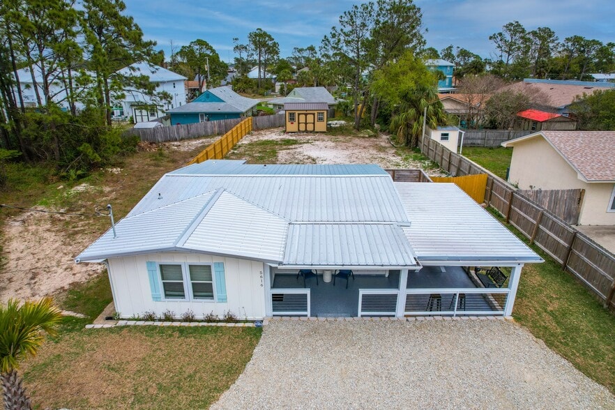 Building Photo - 5616 Pinetree Ave