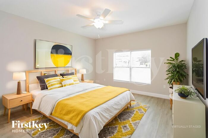 Building Photo - 437 Larino Rd SW