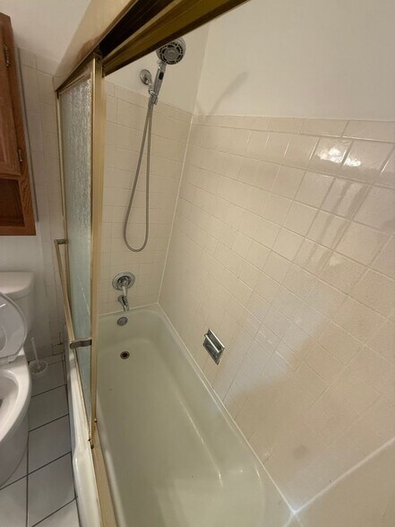 Building Photo - 1375 Rebecca Dr