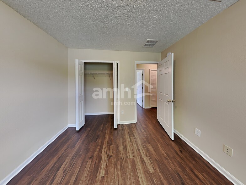 Building Photo - 13895 Wild Hammock Trl