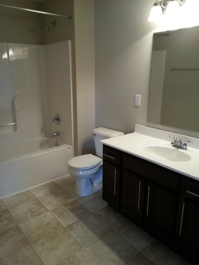 Building Photo - 5514 Goldenrod Ln
