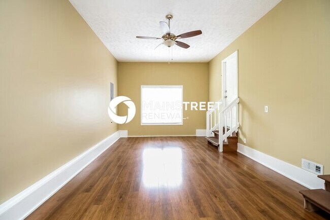 Building Photo - 3 Bedroom Pet-Friendly Home in La Vergne, TN with Main Street Renewal