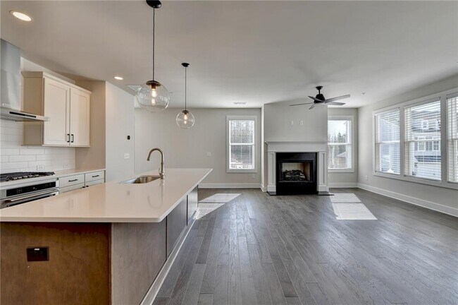 Building Photo - 1241 Waldon Xing