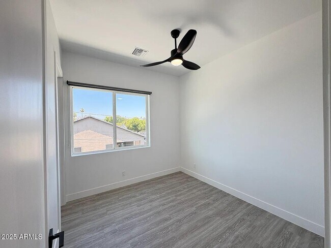 Building Photo - 3109 N 39th St