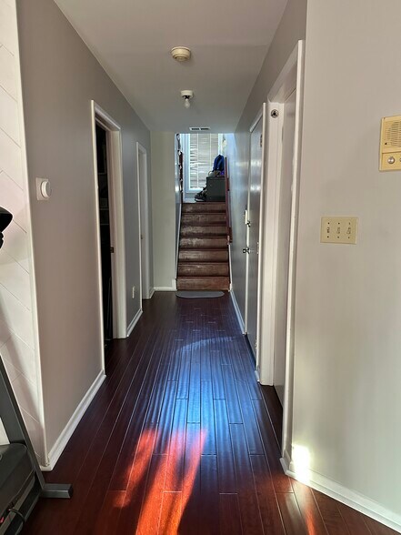 Building Photo - 4506 Stonehedge Rd