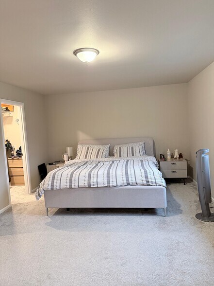 Building Photo - 7929 39th Pl NE