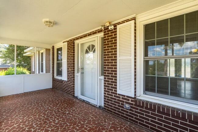 Building Photo - 2574 Richmond Hill Rd