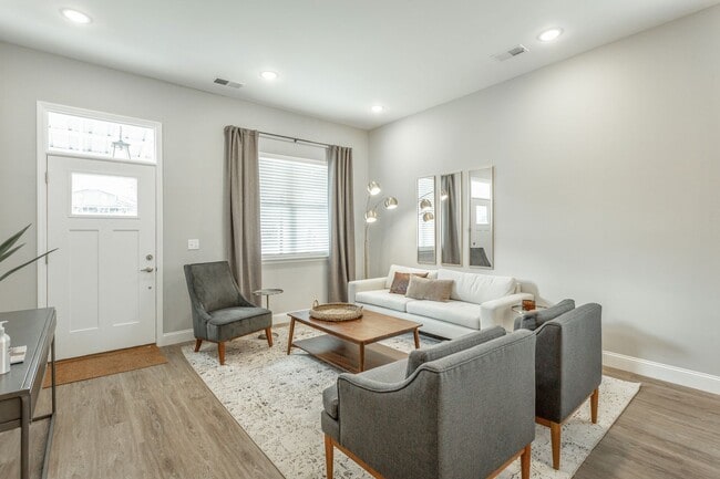 Building Photo - Brand New 4 Bedroom 3.5 Bath