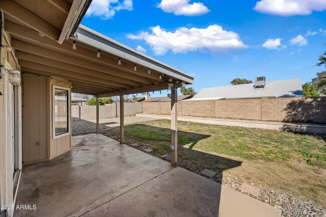 Building Photo - 3060 E John Cabot Dr